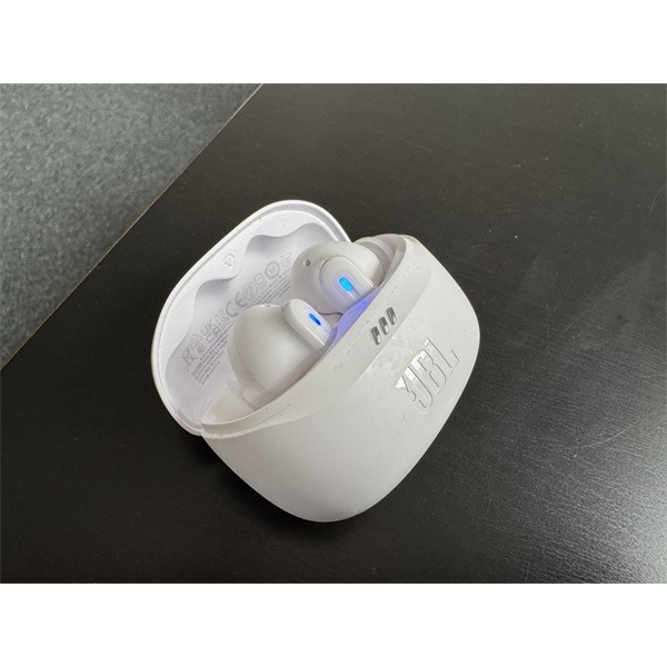 JBL Tune Beam 2 TWS Bluetooth fülfallgató mikrofonnal, USB-C, 100dB, In-Ear, 16 ohm, tölthető 2 óra, 65 mAh, fehér (JBLTBEAM2WHT)