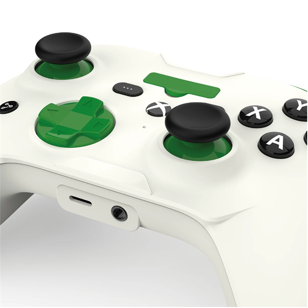 RiotPWR™ Cloud Gaming Controller for iOS (Xbox Edition), White (RP1950X)